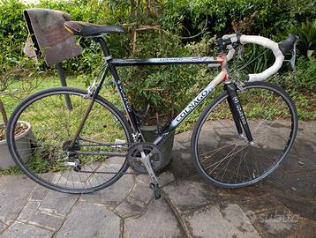 Bici da strada Colnago titanio art decor.
