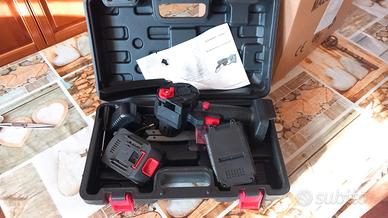 Mini motosega elettrica. 