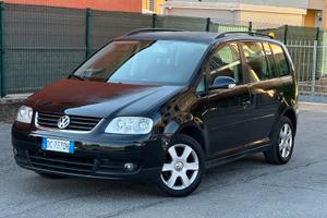 VOLKSWAGEN TOURAN 1.9 TDI  NEOPATENTATI