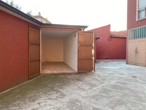 Rif.2460RG57872| garage piacenza