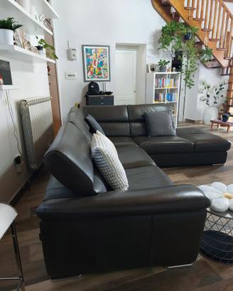 Divano Angolare con Penisola in Pelle Grigio Scuro