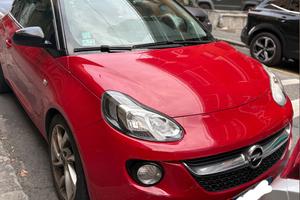 Opel Adam rossa