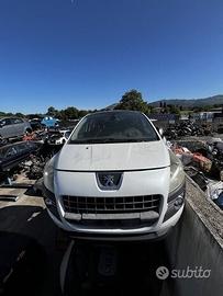 Ricambi muso portellone peugeot 3008
