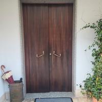 Portone in legno