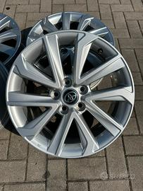 4 cerchi originali Toyota C HR 17”5x114,3 - 2026