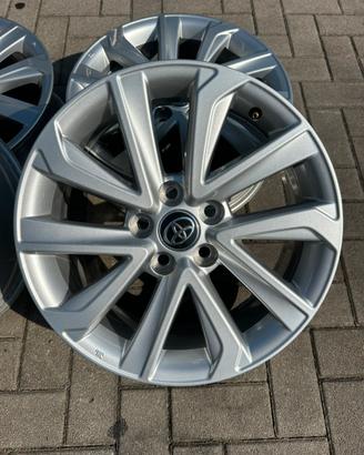 4 cerchi originali Toyota C HR 17”5x114,3 - 2026