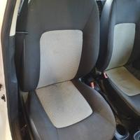 Sedile anteriore dx HYUNDAI I10 del 2010