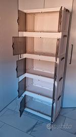 Mobile di plastica per sgabuzzino o bagno