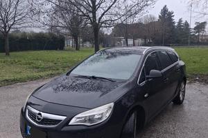 Opel Astra J SW GPL