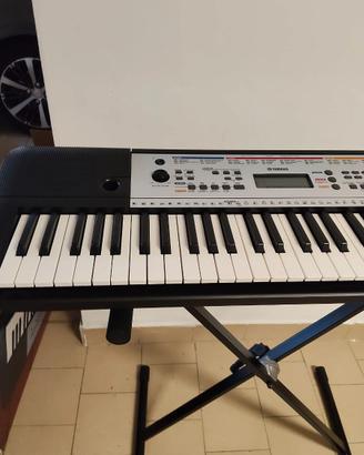 tastiera yamaha YPT260