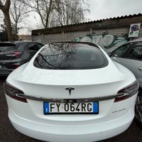 Auto Tesla Model S