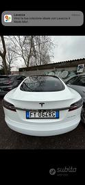 Auto Tesla Model S