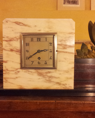 Orologio da tavolo periodo decò in marmo