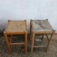 Sgabelli in legno 