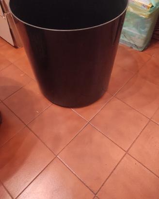 porta vaso o altro  con rotelle