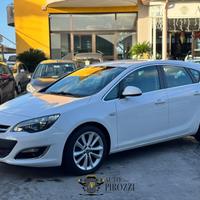 Opel Astra 1.6 CDTI MOD. COSMO del 2015 150000KM