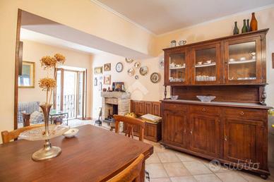 CASA SEMINDIPENDENTE A ANTRODOCO