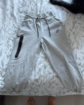 Pantalone tuta Nike Tech donna