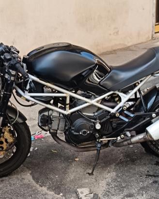 Ducati Monster  Dark 600 castom 1999