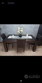 Tavolo in stile etnico 