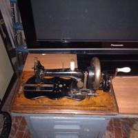 Macchina da cucire industriale d' epoca NEUMANN