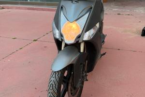 Scooter Kymco agility 125 R16+