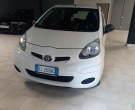 TOYOTA Aygo 1ª serie - 2012