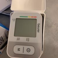 Misuratore di pressione da polso