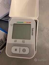 Misuratore di pressione da polso