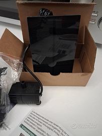 Fontanella per giochi d'acqua con pannello solare