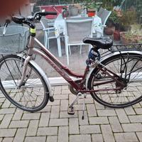 Bicicletta city bike da donna marca SMP - Antares