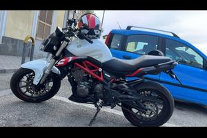Moto Benelli 302S