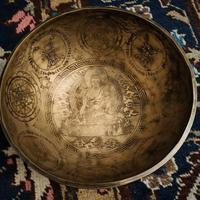 Campana Tibetana incisa