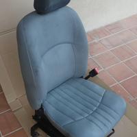 Sedile passeggero orientabile