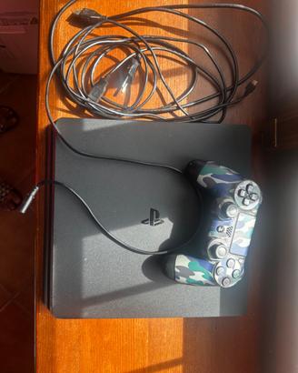 PLAYSTATION 4