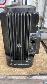 GRUNDFOS MOTORE trifase POMPA