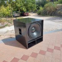 Subwoofer 18 pollici reflex