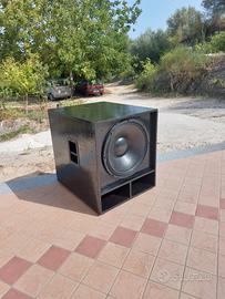 Subwoofer 18 pollici reflex