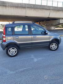 Panda 4x4 1.3 Diesel  2013 /118000 KM/ 6000 €