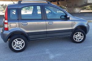 Panda 4x4 1.3 Diesel  2013 /118000 KM/ 6000 €
