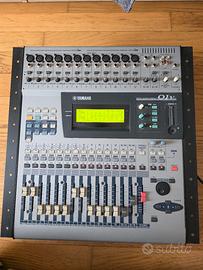 Yamaha 01 V mixer digitale
