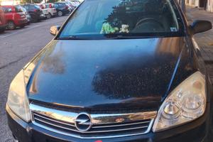 Opel Astra 1500 trattabili