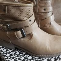 Scarpa/stivaletto donna n.37