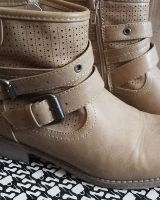 Scarpa/stivaletto donna n.37