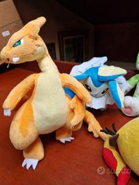 peluche Pokemon  e minecraf 