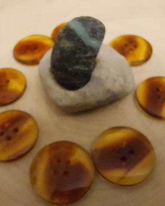 Bottoni Di Plastica ambrati