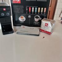 Macchina caffe' Illy