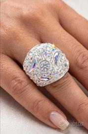grande anello con cristalli Swarovski 