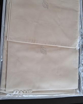 Completo lenzuola David Home color avorio in raso