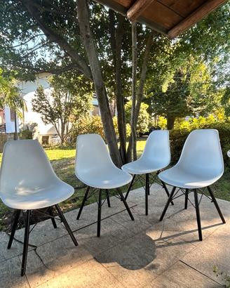 4 sedie bianche moderne